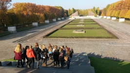 Berlin-Walking Treptower Park